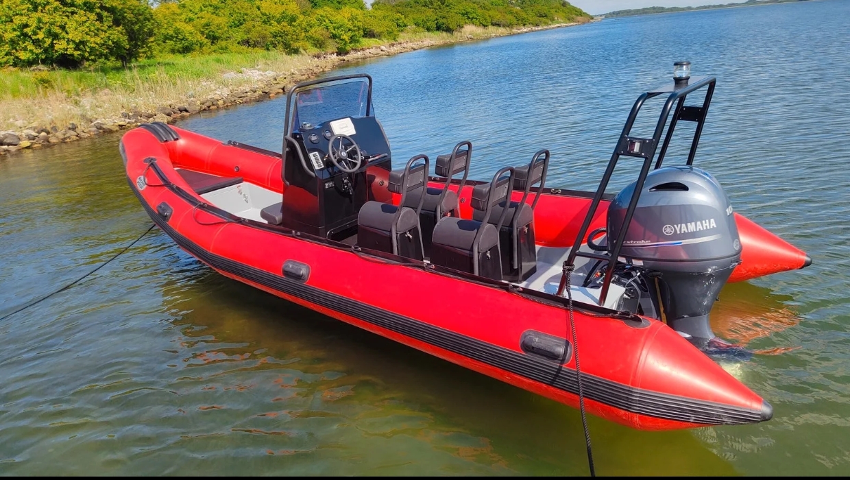Sejlads i &Oslash;resund med vores b&aring;d til speedb&aring;dskurser