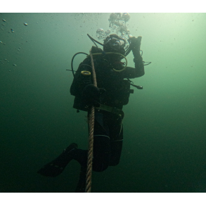 CMAS 2★ Dykkerkursus  Udvid dine frdigheder og dyk dybere end 20 meter