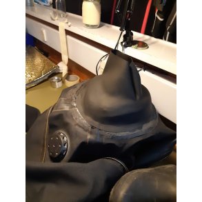 Skift af halsmanchet latex